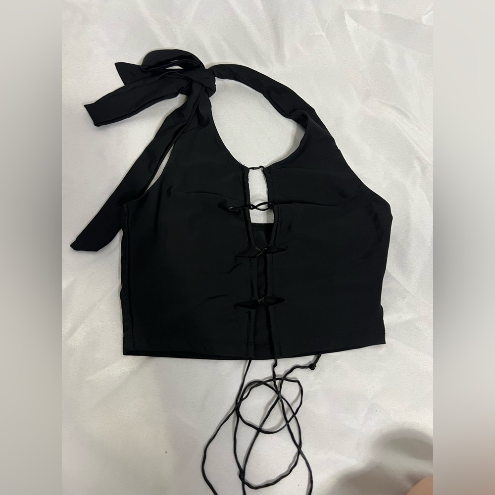 Black Front-Tie Crop Tank